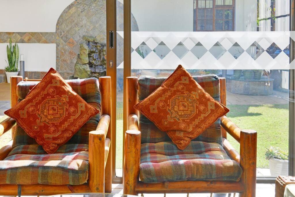 Mawethu Peaceful Garden With Covered Pool And Braai Area Cape Town Ngoại thất bức ảnh